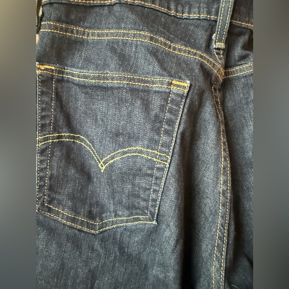 Levi’s 513 NWOT 32/32 dark blue denim, 98%cotton, 2% elastane. Bottom leg 7.5” - Picture 10 of 15